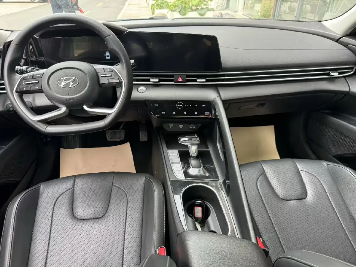 2022 Hyundai Elantra 1.5L 115HP L4 CVT,autocango,china used car exporter,china ev exporter,chinese used car exporter,chinese used ev exporter