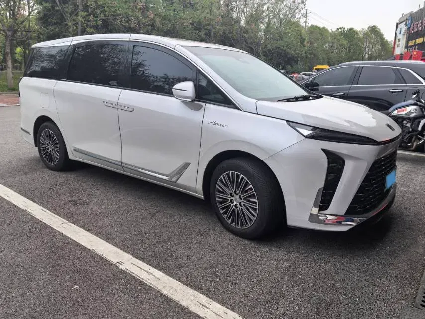 2024 Buick GL8 1.5T 180HP L4 2DHT PHEV 24.4KWH,autocango,china used car exporter,china ev exporter,chinese used car exporter,chinese used ev exporter