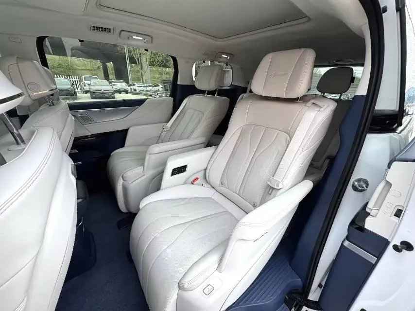 2024 Buick GL8 1.5T 180HP L4 2DHT PHEV 24.4KWH,autocango,china used car exporter,china ev exporter,chinese used car exporter,chinese used ev exporter