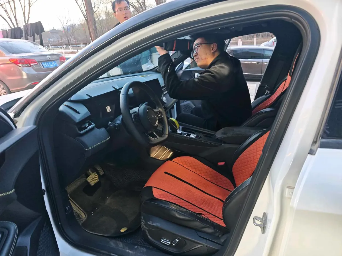 2023 LYNK&CO 03 2.0T 254HP L4 7DCT,autocango,china used car exporter,china ev exporter,chinese used car exporter,chinese used ev exporter