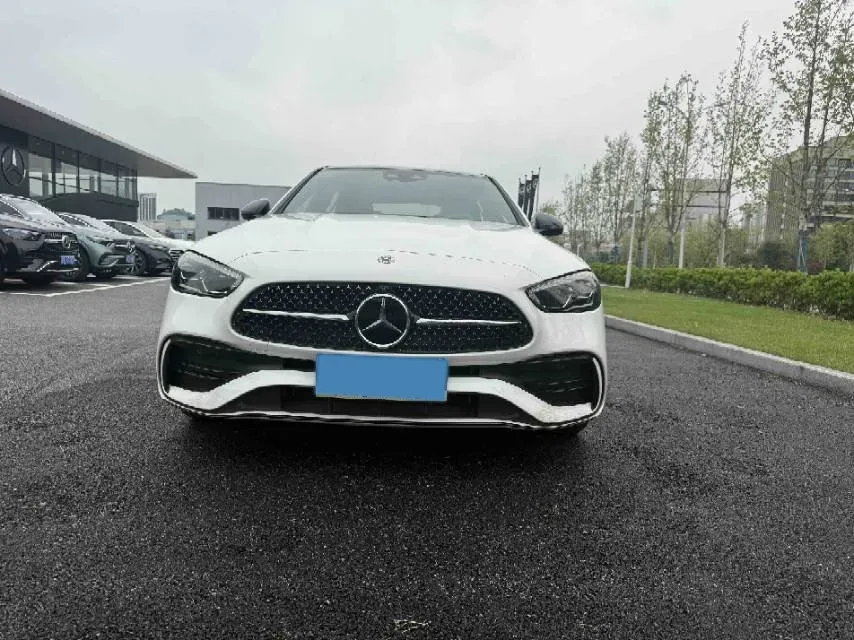 2025 Mercedes-Benz C Class 1.5T 204HP L4 9AT,autocango,china used car exporter,china ev exporter,chinese used car exporter,chinese used ev exporter