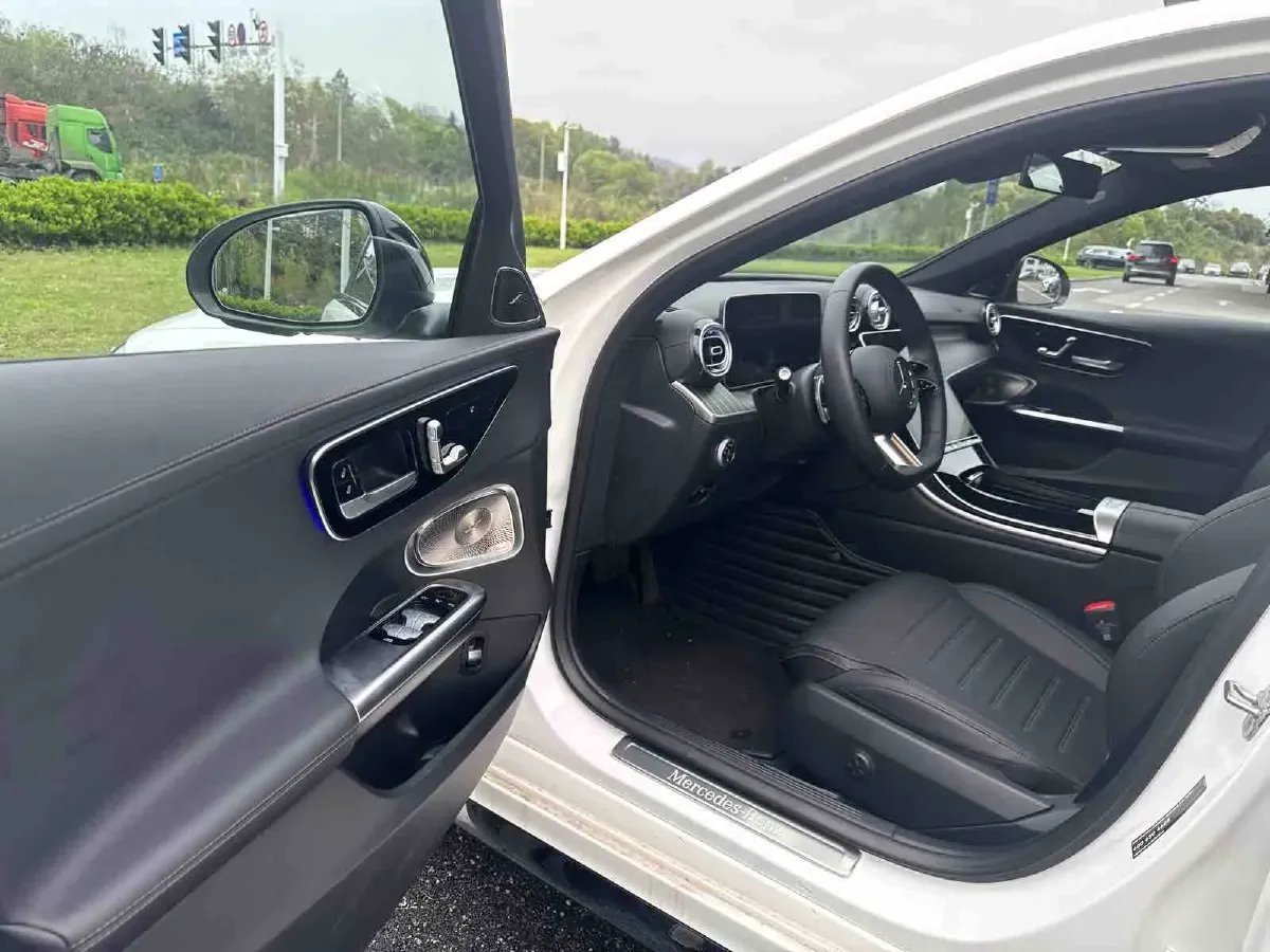 2025 Mercedes-Benz C Class 1.5T 204HP L4 9AT,autocango,china used car exporter,china ev exporter,chinese used car exporter,chinese used ev exporter
