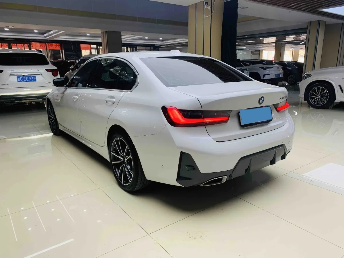 2024 BMW 3 Series 2.0T 184HP L4 8AT,autocango,china used car exporter,china ev exporter,chinese used car exporter,chinese used ev exporter