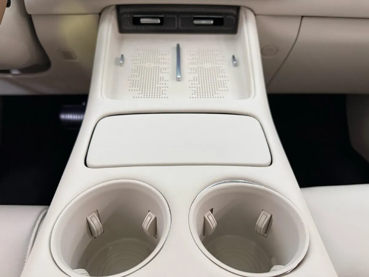 2025 Voyah FREE REEV 129HP REEV,autocango,china used car exporter,china ev exporter,chinese used car exporter,chinese used ev exporter