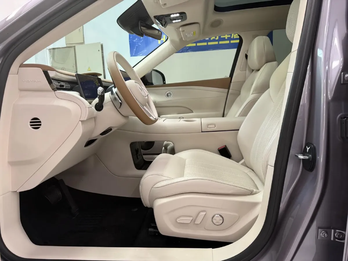 2025 Voyah FREE REEV 129HP REEV,autocango,china used car exporter,china ev exporter,chinese used car exporter,chinese used ev exporter