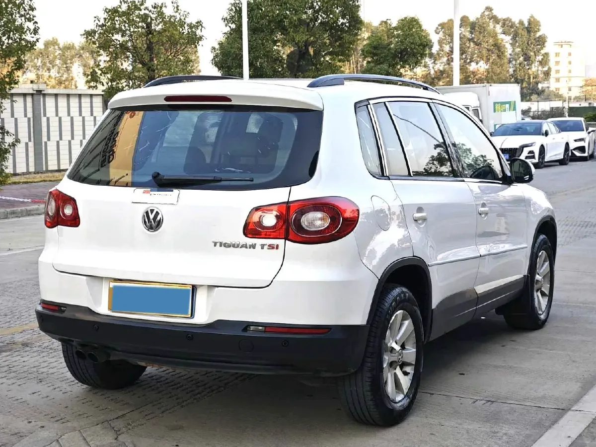 2012 Volkswagen Tiguan 1.8T 160HP L4 6AT,autocango,china used car exporter,china ev exporter,chinese used car exporter,chinese used ev exporter