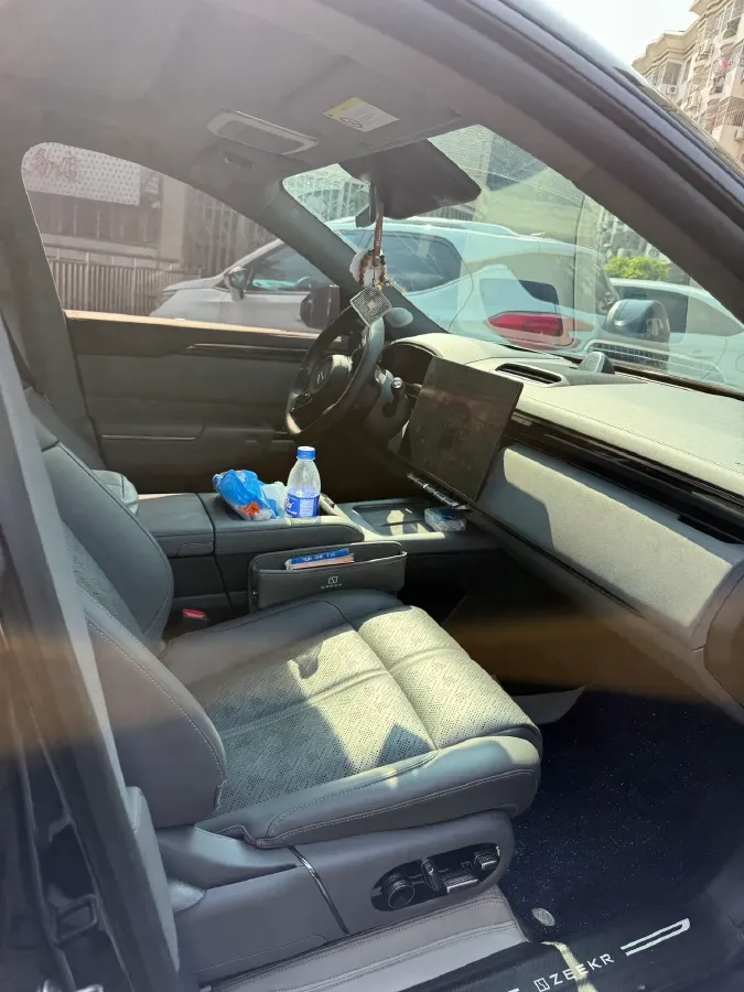 2025 Zeekr 7X BEV 100KWH,autocango,china used car exporter,china ev exporter,chinese used car exporter,chinese used ev exporter