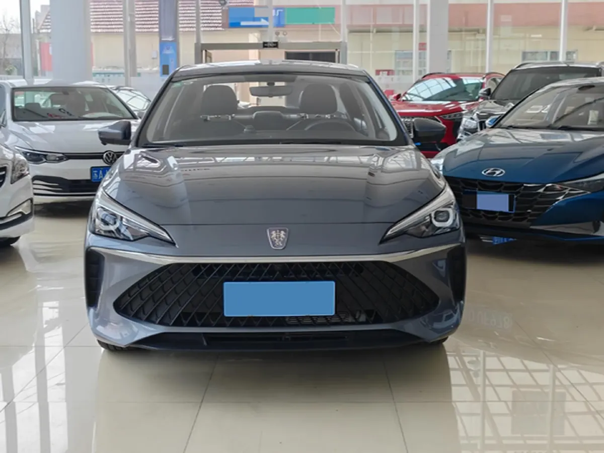 2024 Roewe i5 1.5L 129HP L4 CVT,autocango,china used car exporter,china ev exporter,chinese used car exporter,chinese used ev exporter