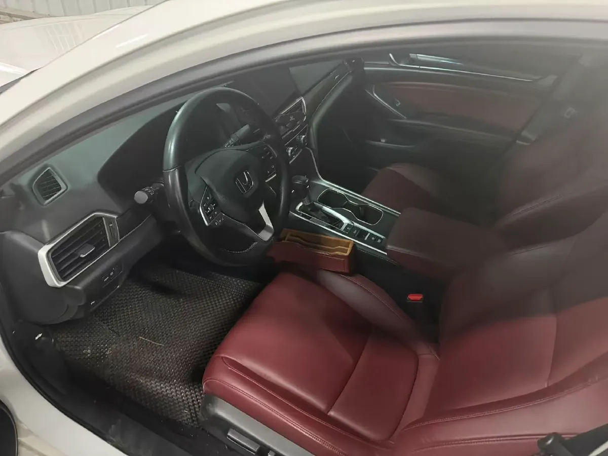 2022 Honda Accord 1.5T 194HP L4 CVT,autocango,china used car exporter,china ev exporter,chinese used car exporter,chinese used ev exporter