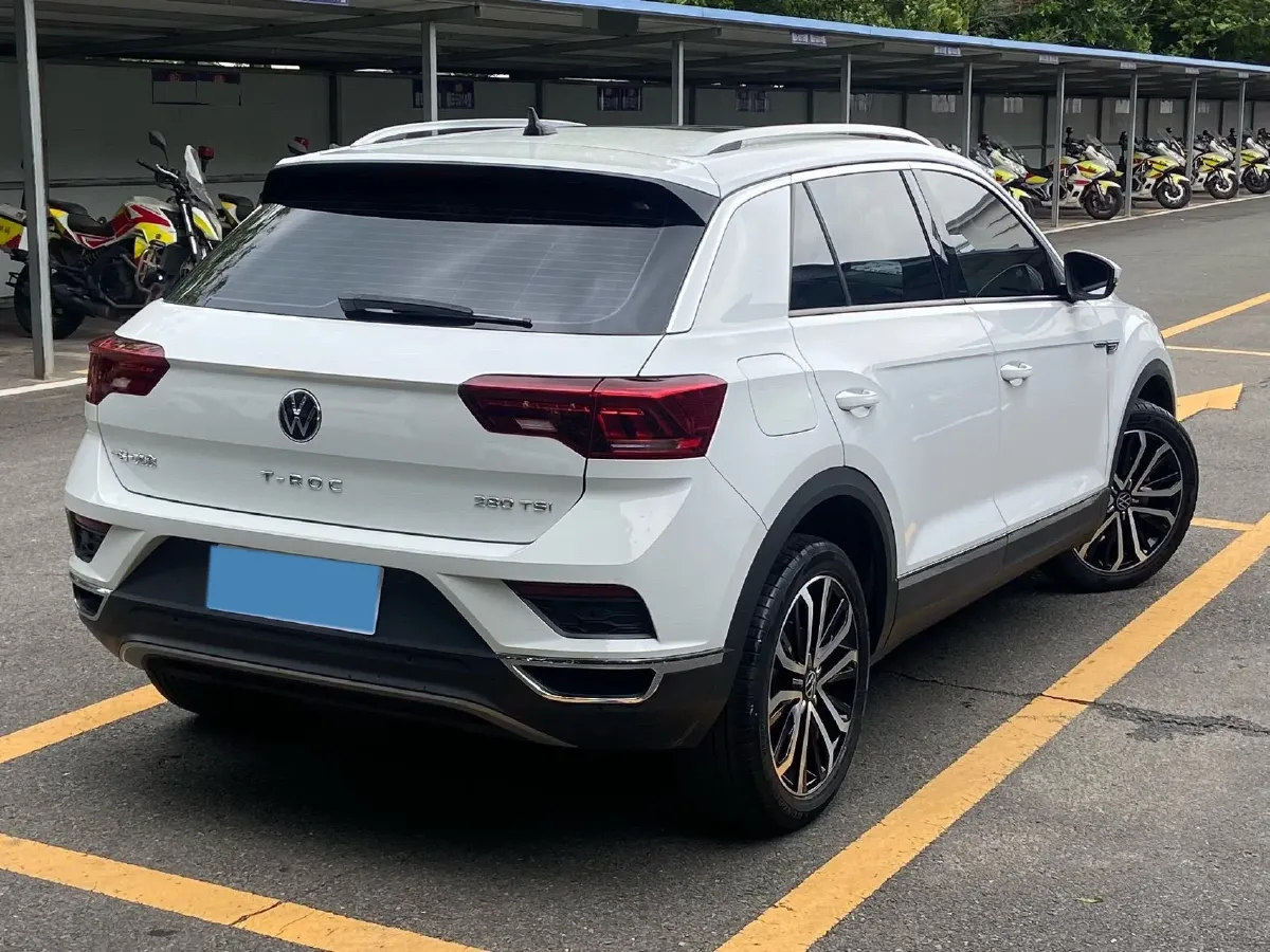 2022 Volkswagen T-Roc 1.4T 150HP L4 7DCT,autocango,china used car exporter,china ev exporter,chinese used car exporter,chinese used ev exporter