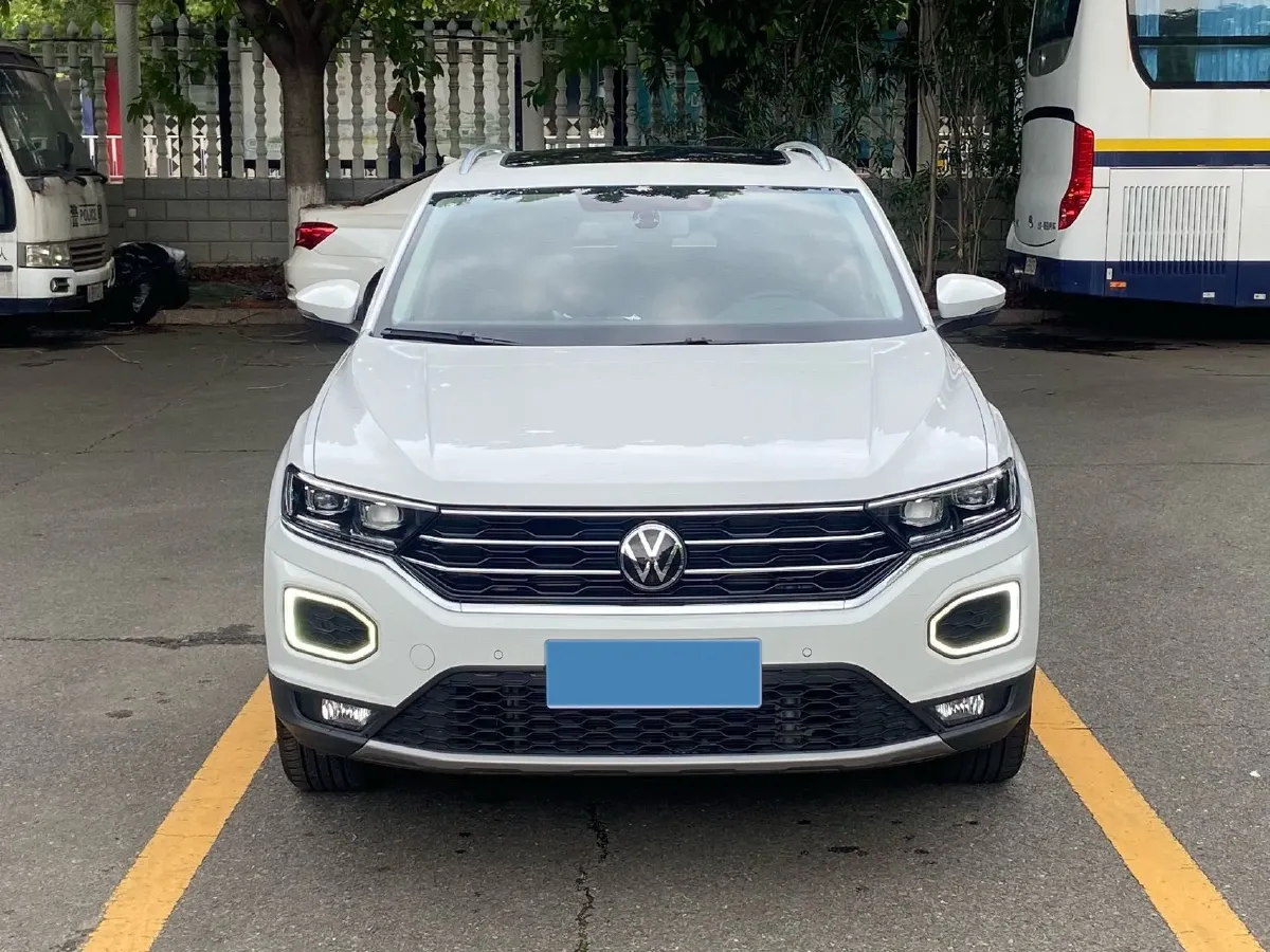 2022 Volkswagen T-Roc 1.4T 150HP L4 7DCT,autocango,china used car exporter,china ev exporter,chinese used car exporter,chinese used ev exporter