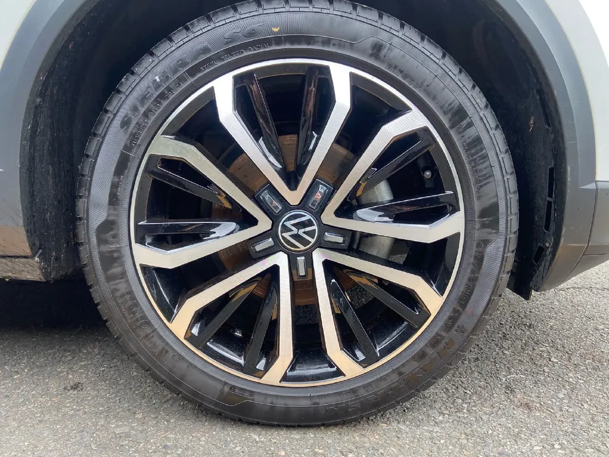 2022 Volkswagen T-Roc 1.4T 150HP L4 7DCT,autocango,china used car exporter,china ev exporter,chinese used car exporter,chinese used ev exporter