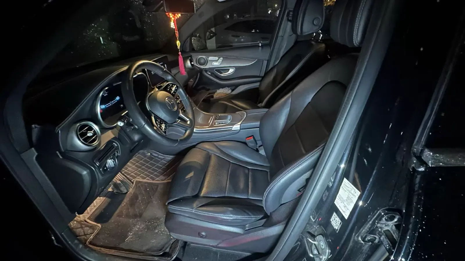 2021 Mercedes-Benz GLC Class 2.0T 197HP L4 9AT,autocango,china used car exporter,china ev exporter,chinese used car exporter,chinese used ev exporter