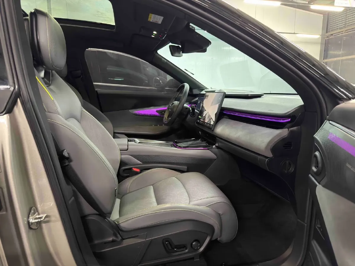 2023 LYNK&CO 08 EM-P 1.5T 163HP L4 3DHT PHEV 39.6KWH,autocango,china used car exporter,china ev exporter,chinese used car exporter,chinese used ev exporter