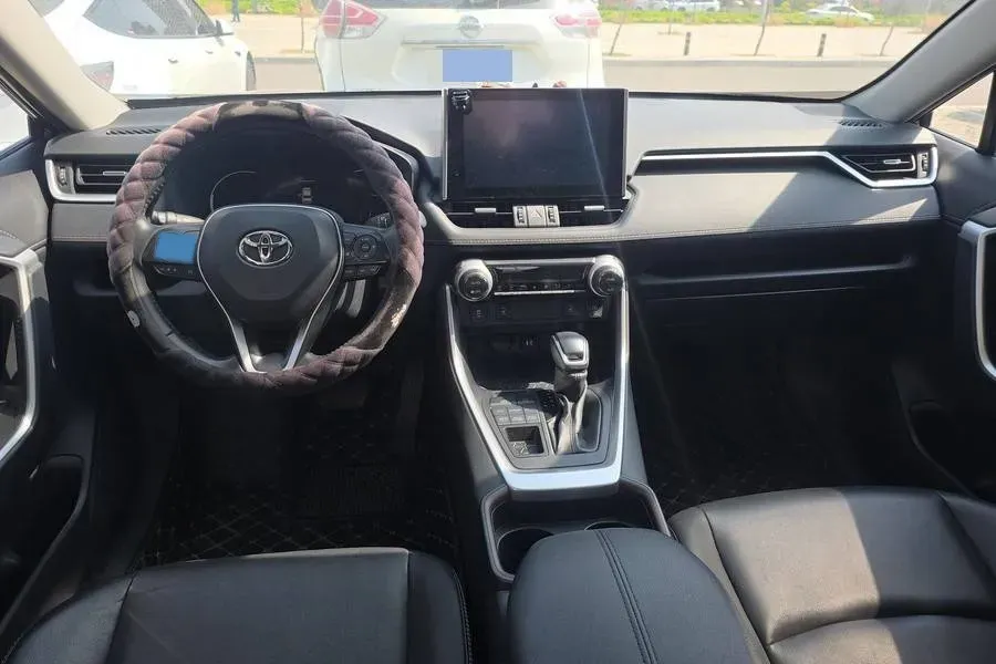 2021 Toyota RAV4 2.0L 171HP L4 CVT,autocango,china used car exporter,china ev exporter,chinese used car exporter,chinese used ev exporter