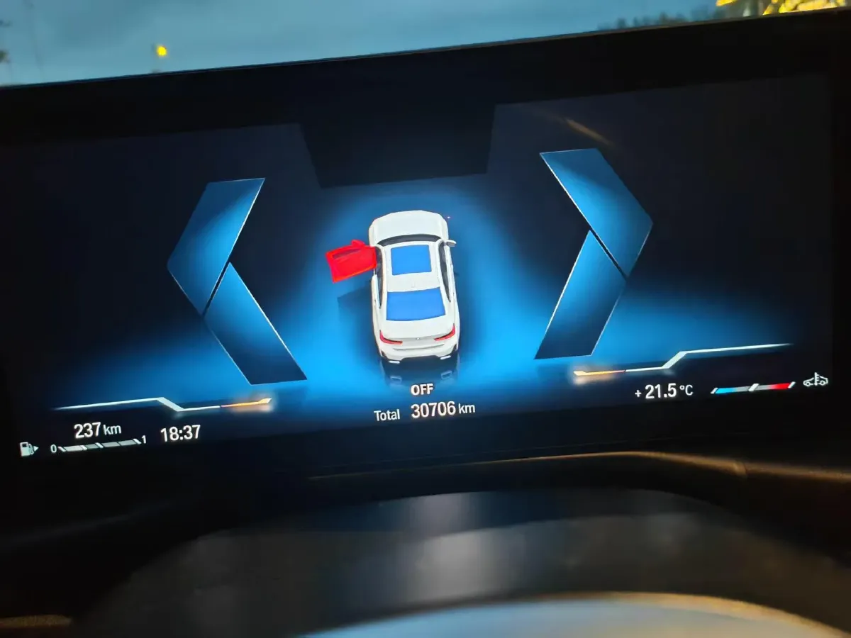 2023 BMW 3 Series 2.0T 156HP L4 8AT,autocango,china used car exporter,china ev exporter,chinese used car exporter,chinese used ev exporter