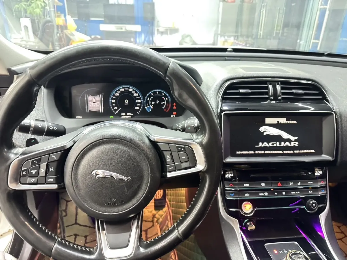 2018 BMW X2 2.0T 192HP L4 7DCT,autocango,china used car exporter,china ev exporter,chinese used car exporter,chinese used ev exporter