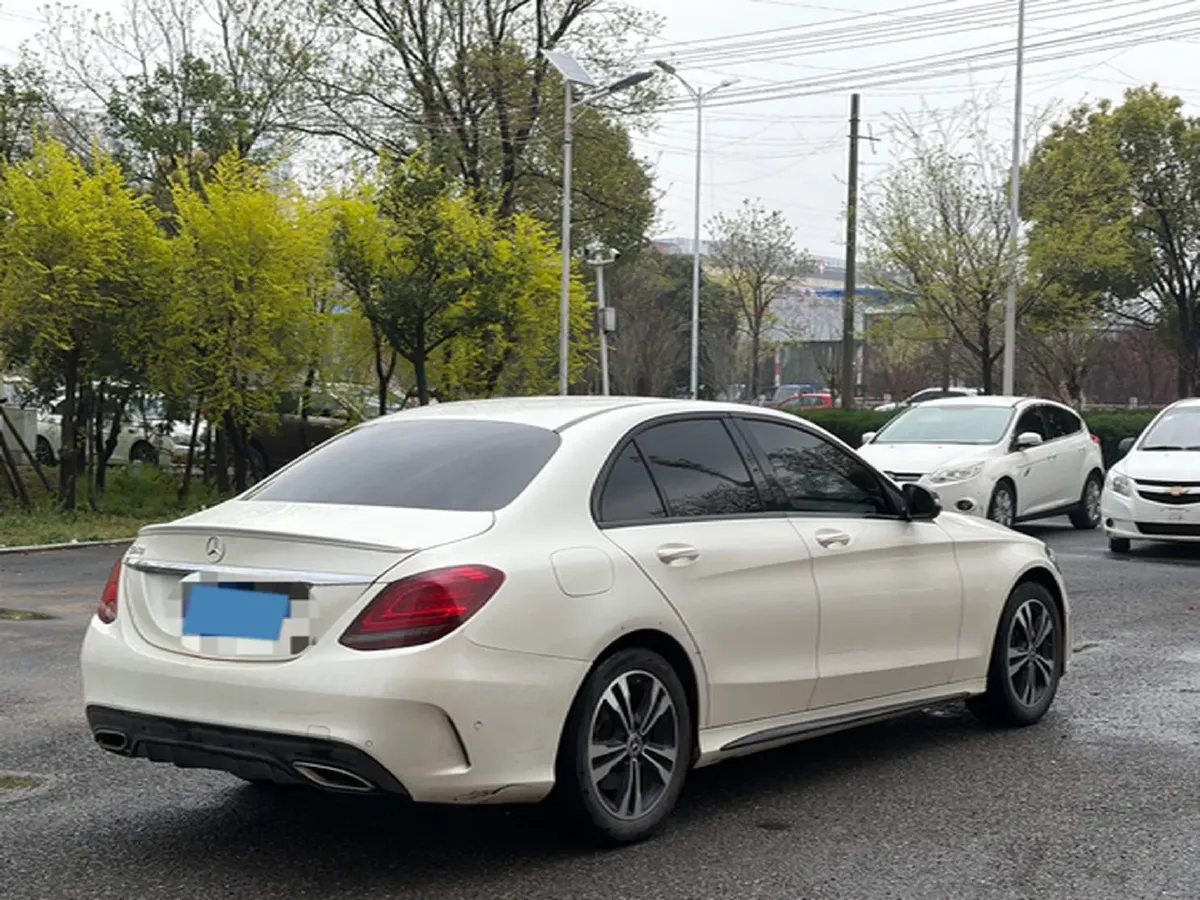 2020 Mercedes-Benz C Class 1.5T 184HP L4 9AT,autocango,china used car exporter,china ev exporter,chinese used car exporter,chinese used ev exporter