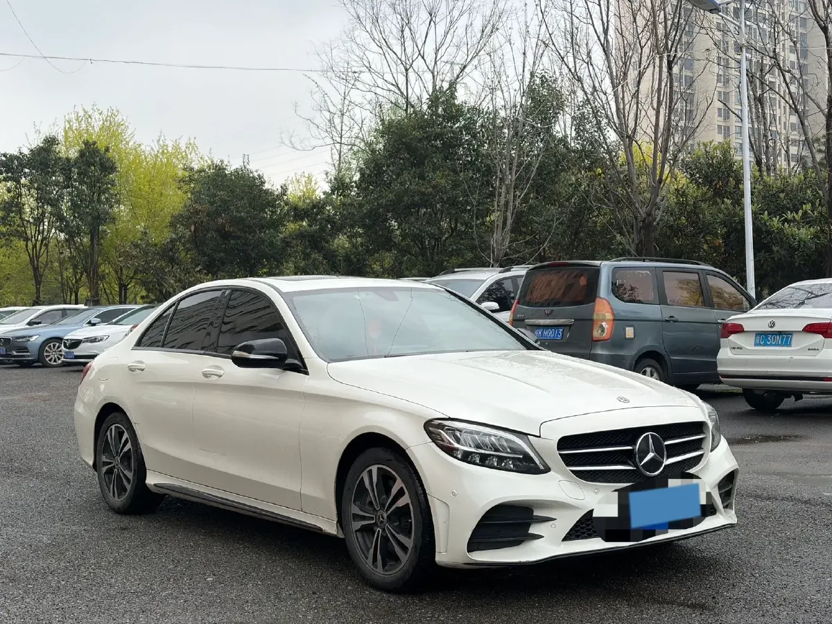 2020 Mercedes-Benz C Class 1.5T 184HP L4 9AT,autocango,china used car exporter,china ev exporter,chinese used car exporter,chinese used ev exporter