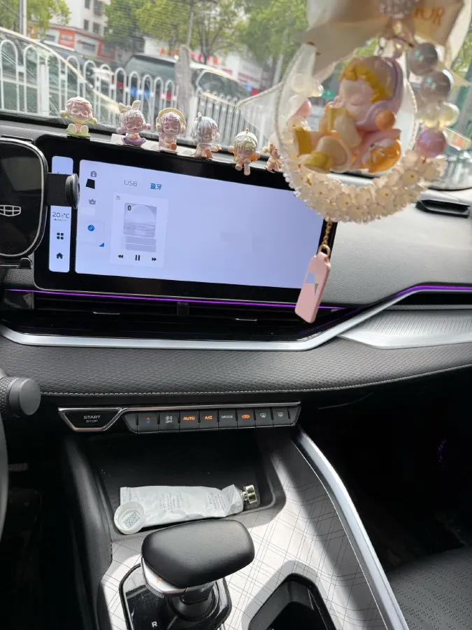 2021 Geely Preface 2.0T 190HP L4 7DCT,autocango,china used car exporter,china ev exporter,chinese used car exporter,chinese used ev exporter