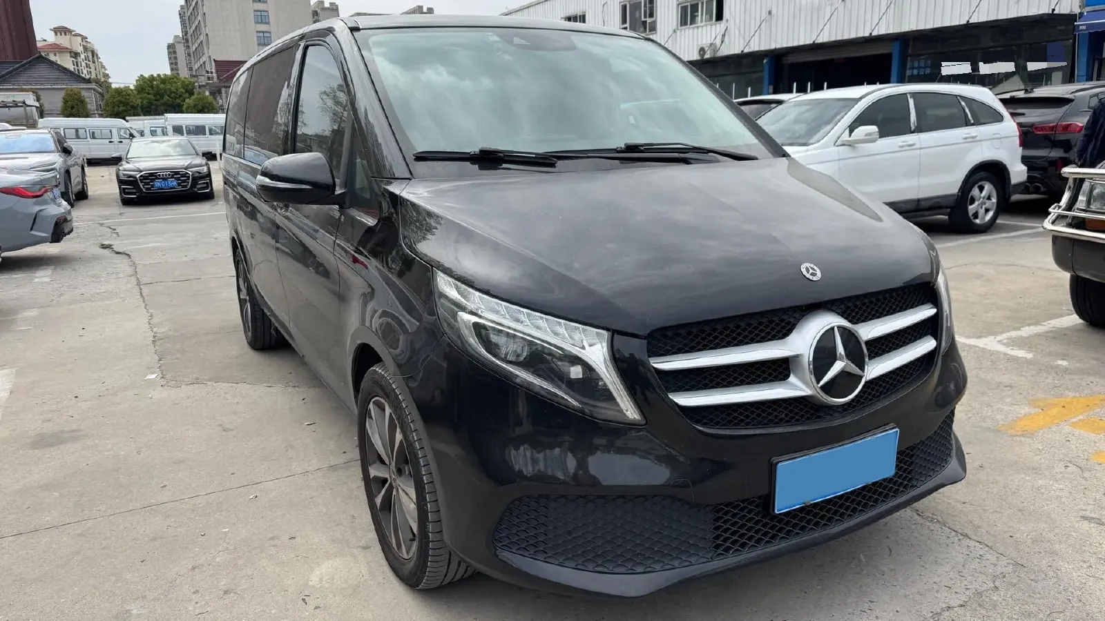 2020 Mercedes-Benz V Class 2.0T 211HP L4 9AT,autocango,china used car exporter,china ev exporter,chinese used car exporter,chinese used ev exporter