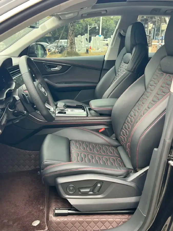 2022 Audi Q8 3.0T 340HP V6 8AT,autocango,china used car exporter,china ev exporter,chinese used car exporter,chinese used ev exporter