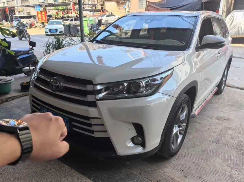 2018 Toyota Highlander 2.0T 220HP L4 6AT,autocango,china used car exporter,china ev exporter,chinese used car exporter,chinese used ev exporter