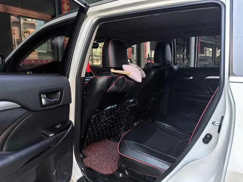 2018 Toyota Highlander 2.0T 220HP L4 6AT,autocango,china used car exporter,china ev exporter,chinese used car exporter,chinese used ev exporter