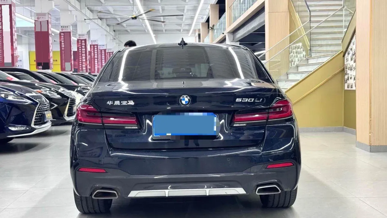 2021 BMW 5 Series 2.0T 252HP L4 8AT,autocango,china used car exporter,china ev exporter,chinese used car exporter,chinese used ev exporter