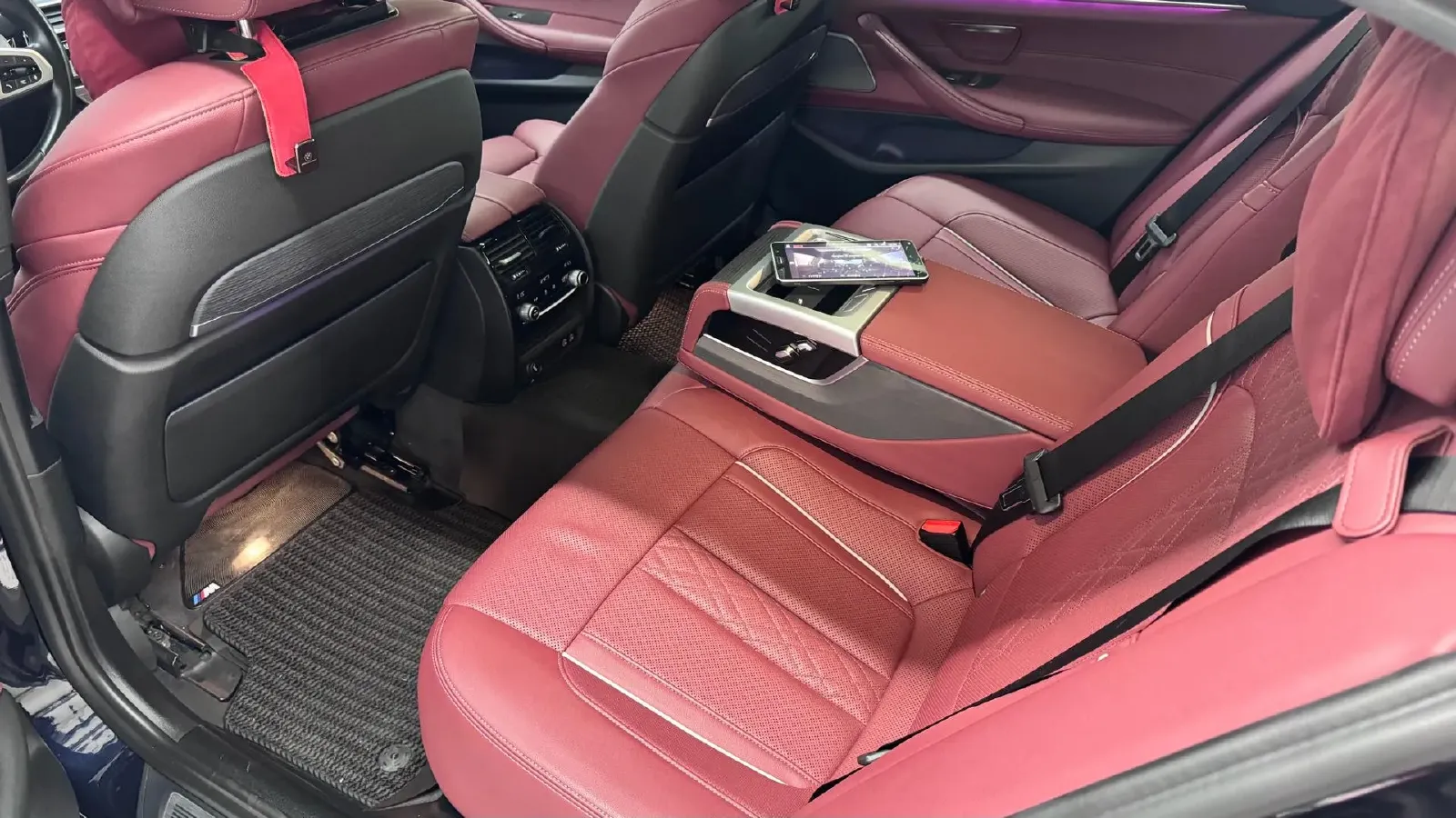 2021 BMW 5 Series 2.0T 252HP L4 8AT,autocango,china used car exporter,china ev exporter,chinese used car exporter,chinese used ev exporter