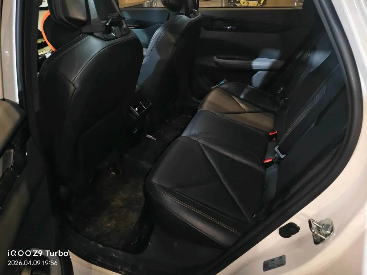 2022 ChangAn UNI-V 1.5T 188HP L4 7DCT,autocango,china used car exporter,china ev exporter,chinese used car exporter,chinese used ev exporter