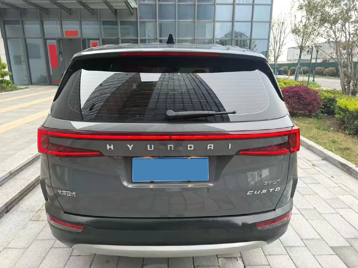 2021 Hyundai Custo 2.0T 236HP L4 8AT,autocango,china used car exporter,china ev exporter,chinese used car exporter,chinese used ev exporter