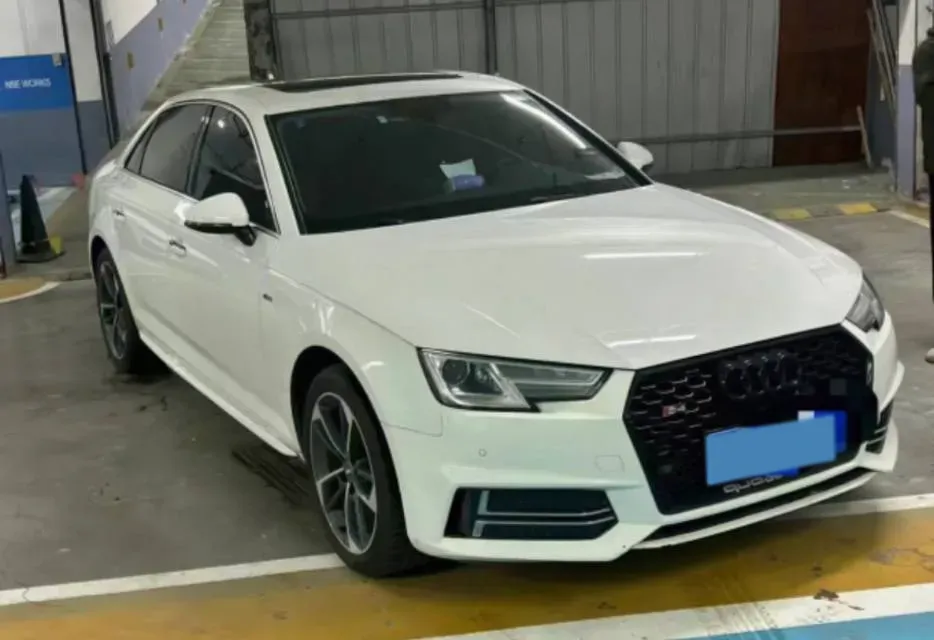 2019 Audi A4L 2.0T 190HP L4 7DCT,autocango,china used car exporter,china ev exporter,chinese used car exporter,chinese used ev exporter