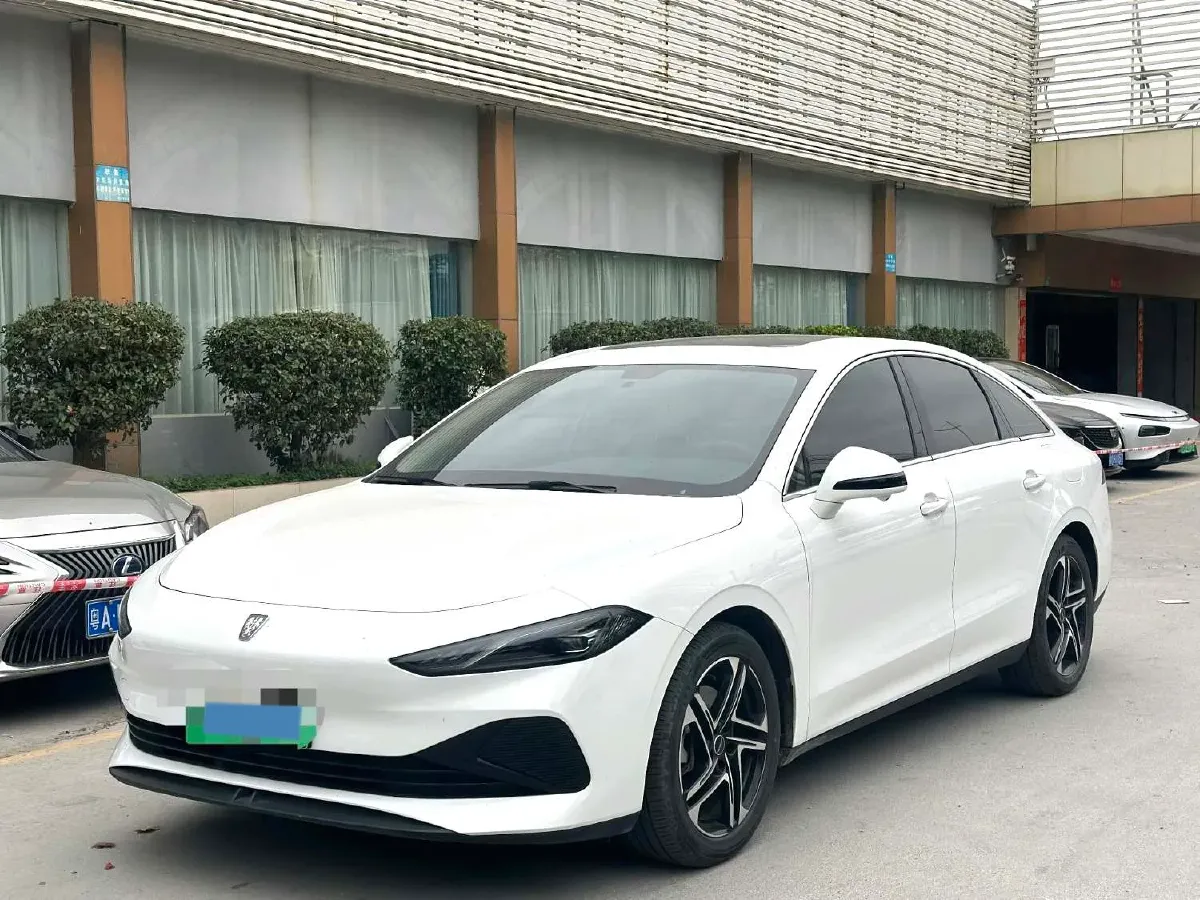 2023 Roewe D7 1.5L 112HP L4 1DHT PHEV 21.4KWH,autocango,china used car exporter,china ev exporter,chinese used car exporter,chinese used ev exporter