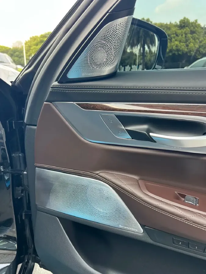 2021 BMW 7 Series 3.0T 340HP L6 8AT,autocango,china used car exporter,china ev exporter,chinese used car exporter,chinese used ev exporter