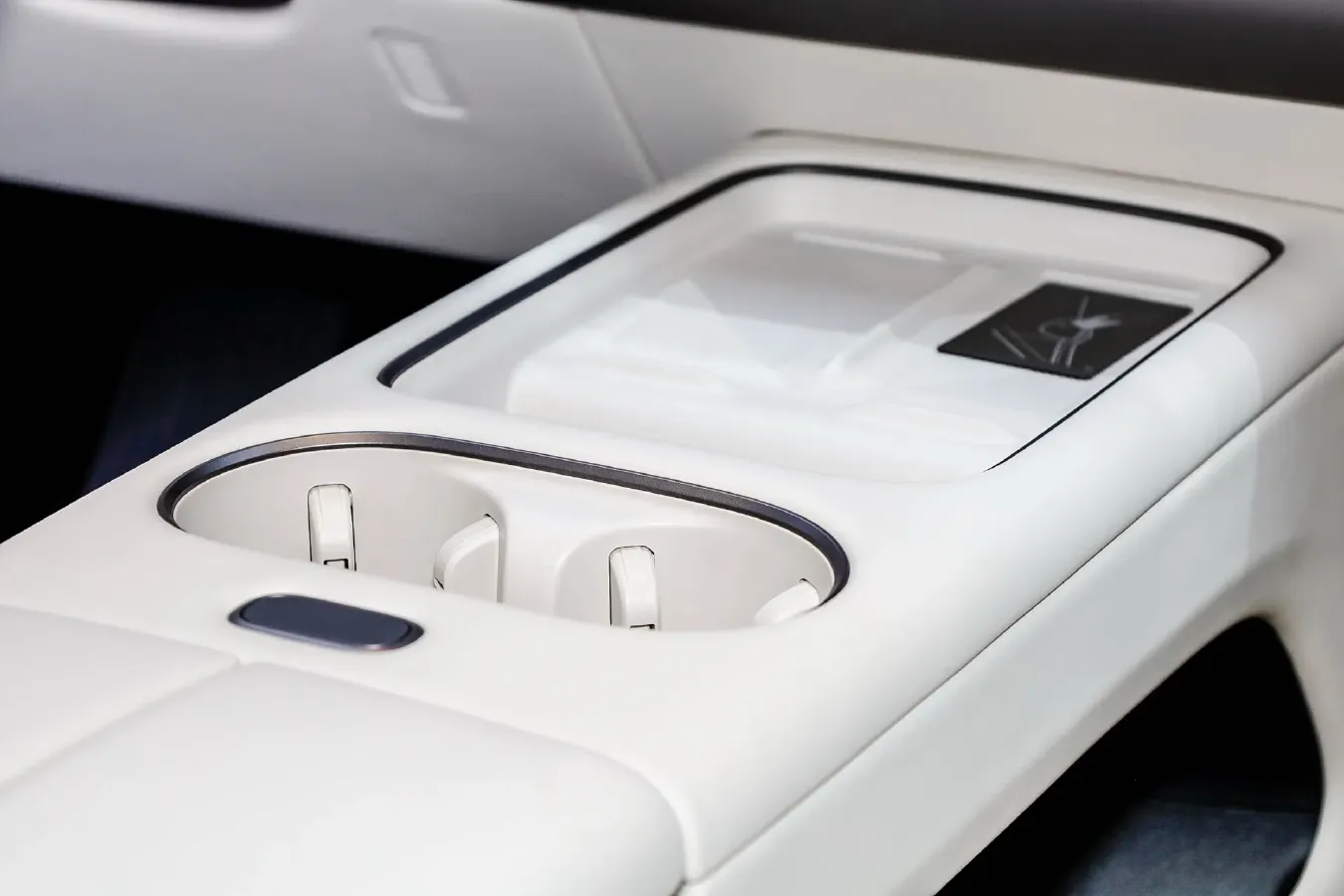 2025 Li i6 BEV,autocango,china used car exporter,china ev exporter,chinese used car exporter,chinese used ev exporter