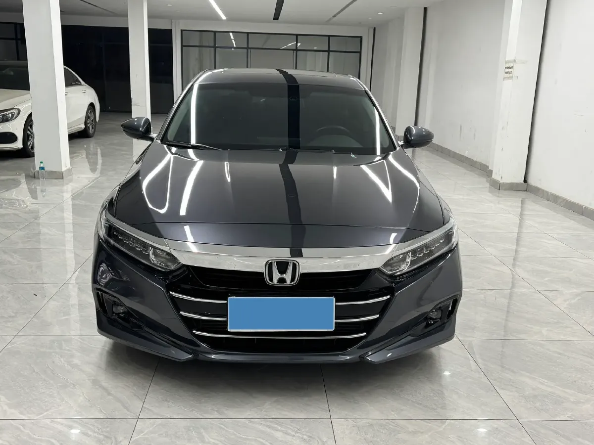 2022 Honda Accord 1.5T 194HP L4 CVT,autocango,china used car exporter,china ev exporter,chinese used car exporter,chinese used ev exporter