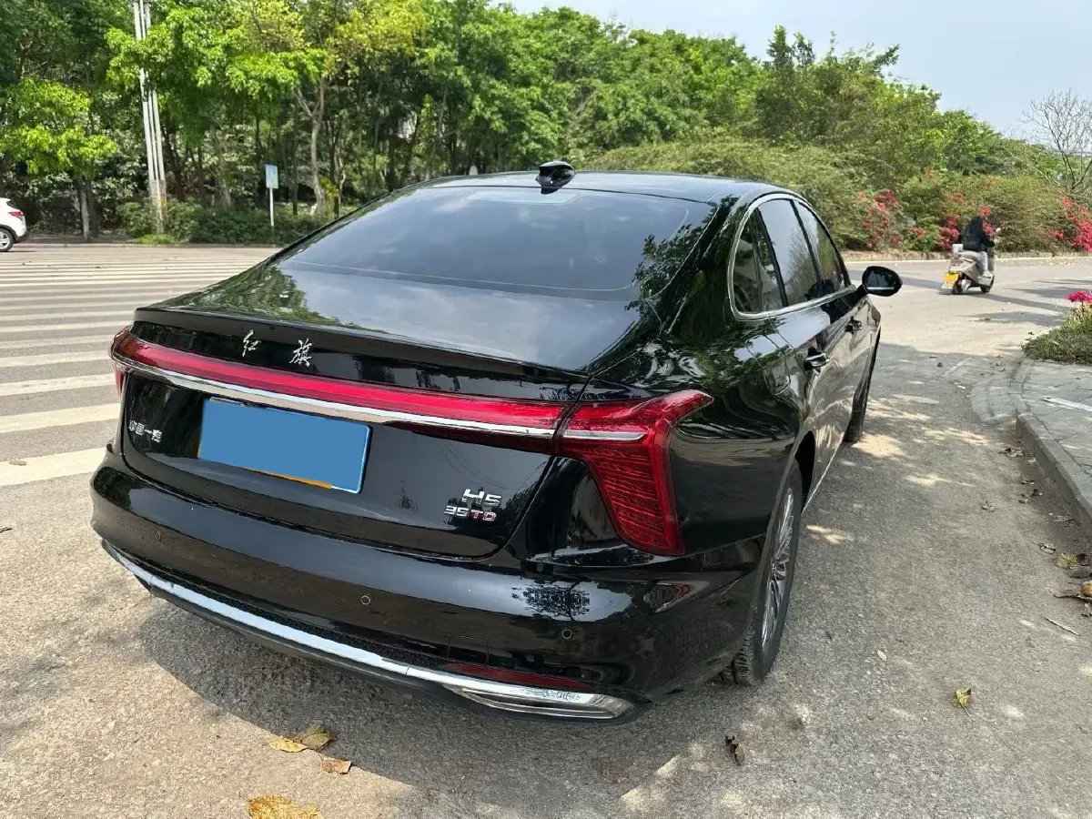 2024 HongQi H5 1.5T 169HP L4 7DCT,autocango,china used car exporter,china ev exporter,chinese used car exporter,chinese used ev exporter