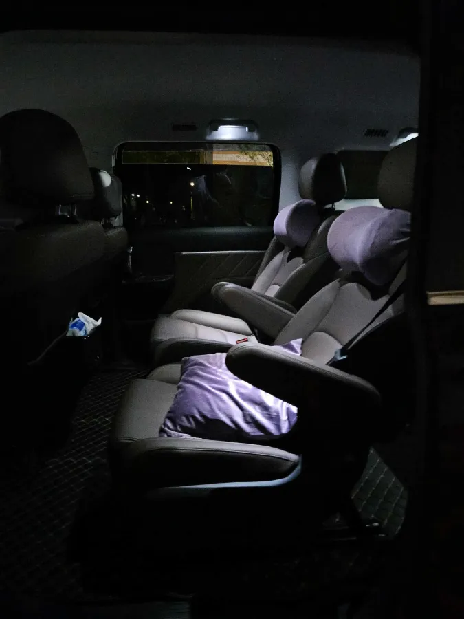 2025 WuLing XingGuang 730 1.5T 177HP L4 CVT,autocango,china used car exporter,china ev exporter,chinese used car exporter,chinese used ev exporter