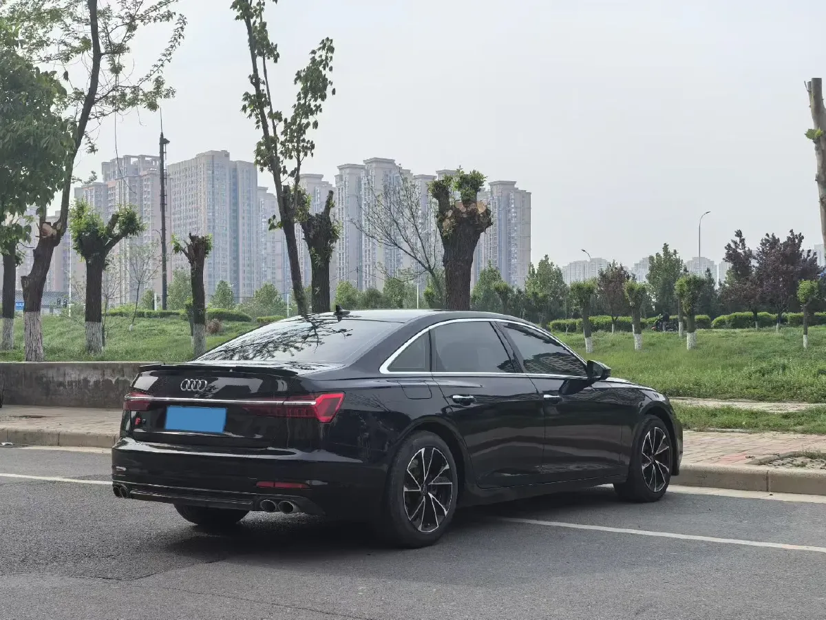 2019 Mercedes-Benz E Class 1.5T 184HP L4 9AT,autocango,china used car exporter,china ev exporter,chinese used car exporter,chinese used ev exporter
