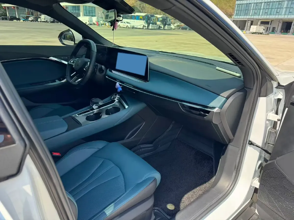 2023 MG 7 2.0T 261HP L4 9AT,autocango,china used car exporter,china ev exporter,chinese used car exporter,chinese used ev exporter