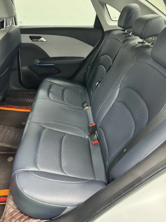 2023 Chevrolet Monza 1.5L 113HP L4 6DCT,autocango,china used car exporter,china ev exporter,chinese used car exporter,chinese used ev exporter