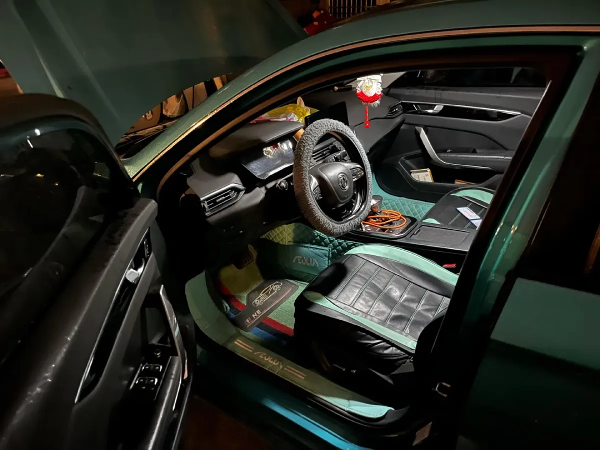 2020 DongFeng Aeolus YiXuan 1.5T 150HP L4 6DCT,autocango,china used car exporter,china ev exporter,chinese used car exporter,chinese used ev exporter