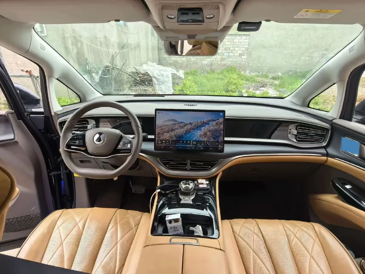 2022 Mercedes-Benz GLC Class 2.0T 197HP L4 9AT,autocango,china used car exporter,china ev exporter,chinese used car exporter,chinese used ev exporter