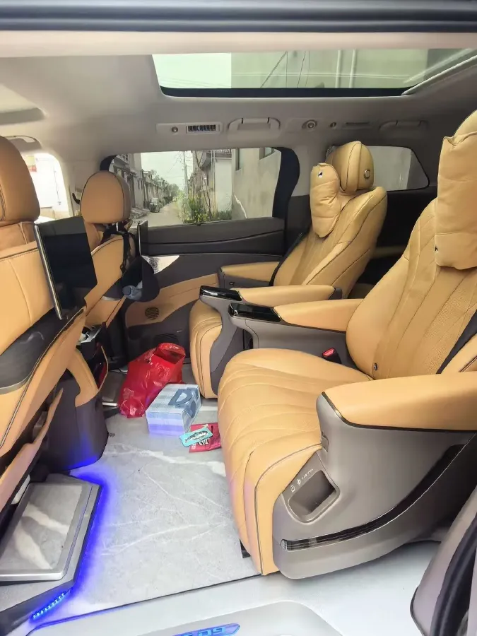 2022 Mercedes-Benz GLC Class 2.0T 197HP L4 9AT,autocango,china used car exporter,china ev exporter,chinese used car exporter,chinese used ev exporter