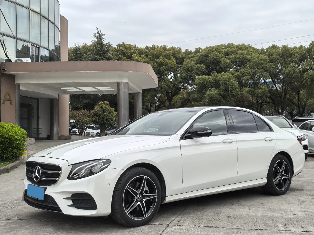 2020 Mercedes-Benz E Class 1.5T 184HP L4 9AT,autocango,china used car exporter,china ev exporter,chinese used car exporter,chinese used ev exporter