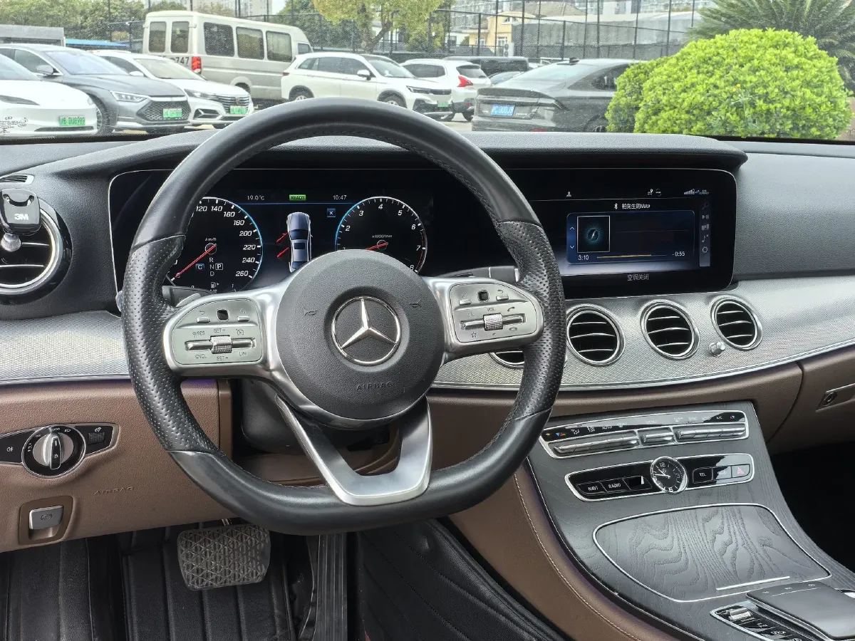 2020 Mercedes-Benz E Class 1.5T 184HP L4 9AT,autocango,china used car exporter,china ev exporter,chinese used car exporter,chinese used ev exporter