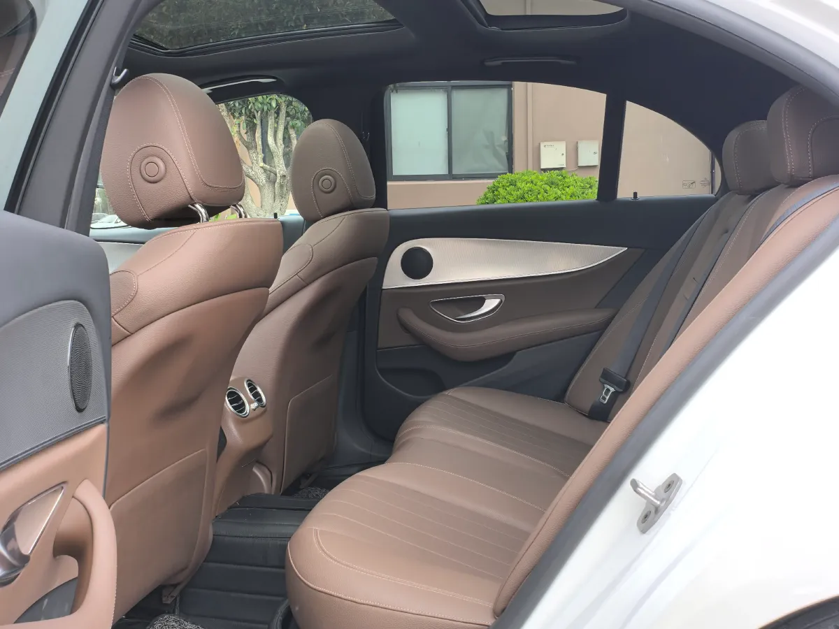 2020 Mercedes-Benz E Class 1.5T 184HP L4 9AT,autocango,china used car exporter,china ev exporter,chinese used car exporter,chinese used ev exporter