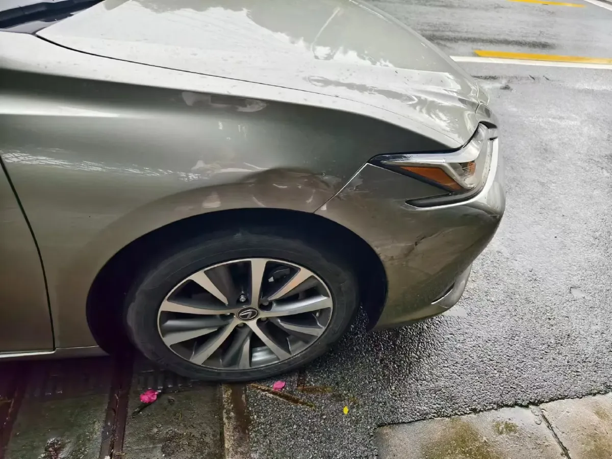 2020 Lexus ES 2.0L 173HP L4 CVT,autocango,china used car exporter,china ev exporter,chinese used car exporter,chinese used ev exporter