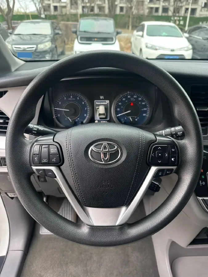 2018 DS 7 1.6T 220HP L4 8AT,autocango,china used car exporter,china ev exporter,chinese used car exporter,chinese used ev exporter